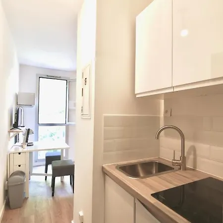 Port Tamaris, Le Quatrieme Apartment